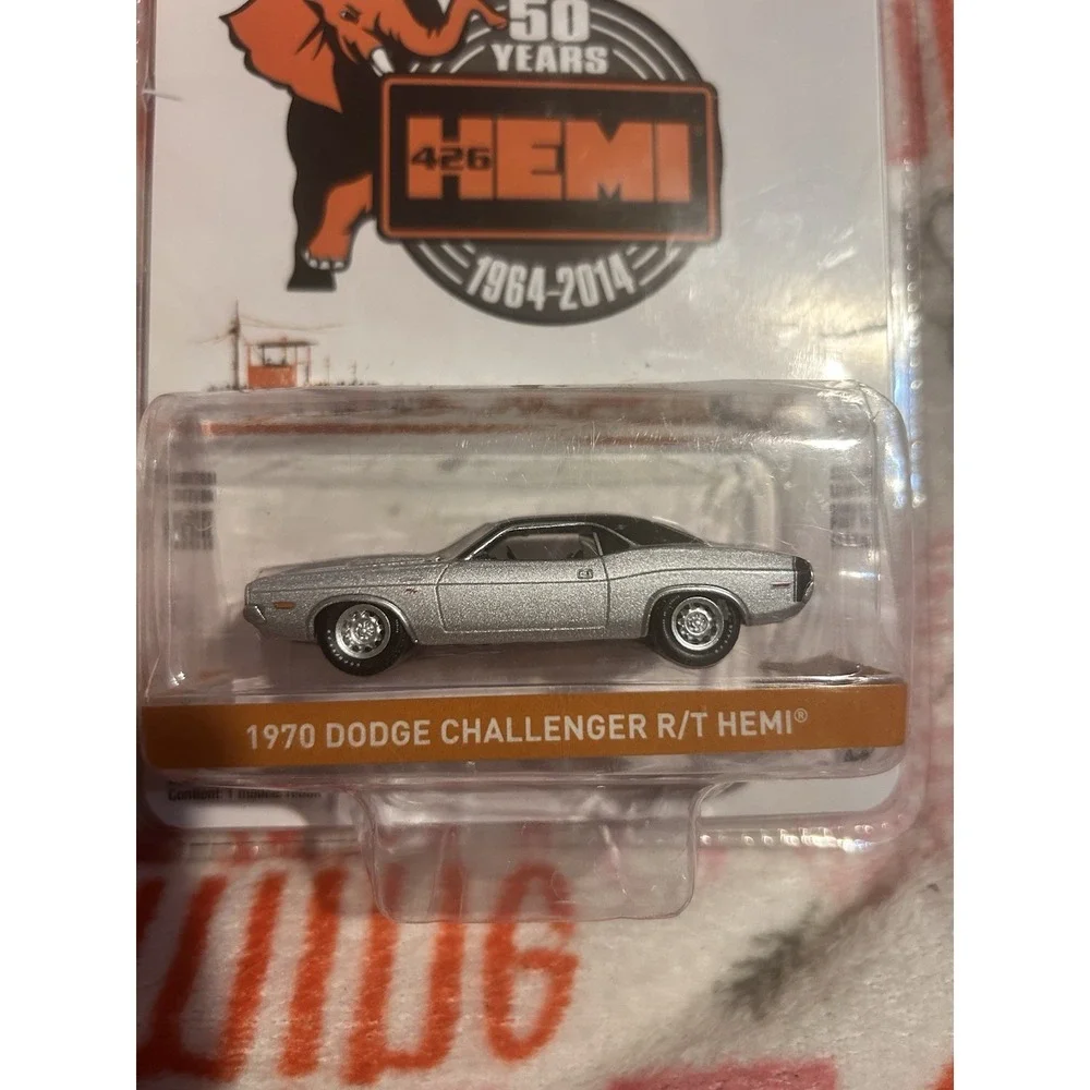 1970 DODGE CHALLENGER R/T HEMI     2019 GREENLIGHT HEMI 50 YEARS   1:64 DIE-CAST
